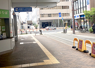 JRさくら夙川駅を出て左へ